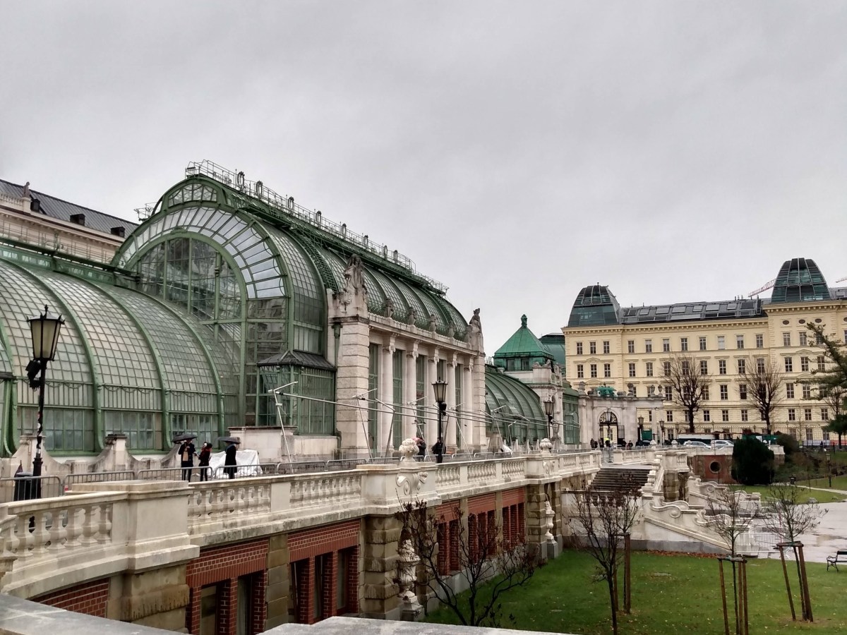 Vienna: City of&nbsp;Cafes